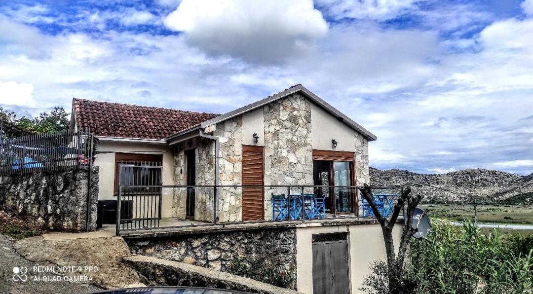 Holiday Home Haustor With Skadar Lake View Podgorica Esterno foto