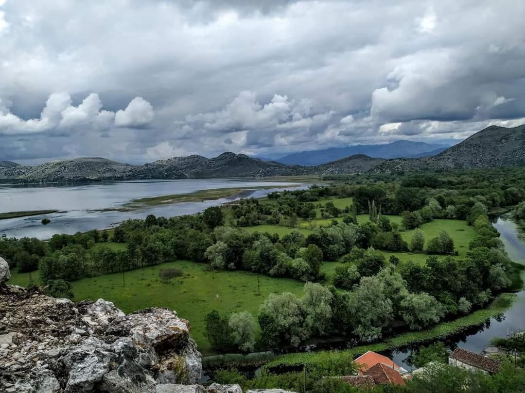 Holiday Home Haustor With Skadar Lake View Podgorica Esterno foto