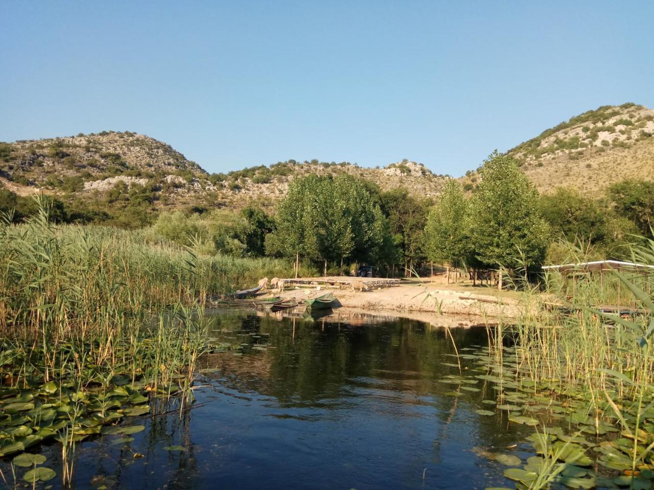 Holiday Home Haustor With Skadar Lake View Podgorica Esterno foto