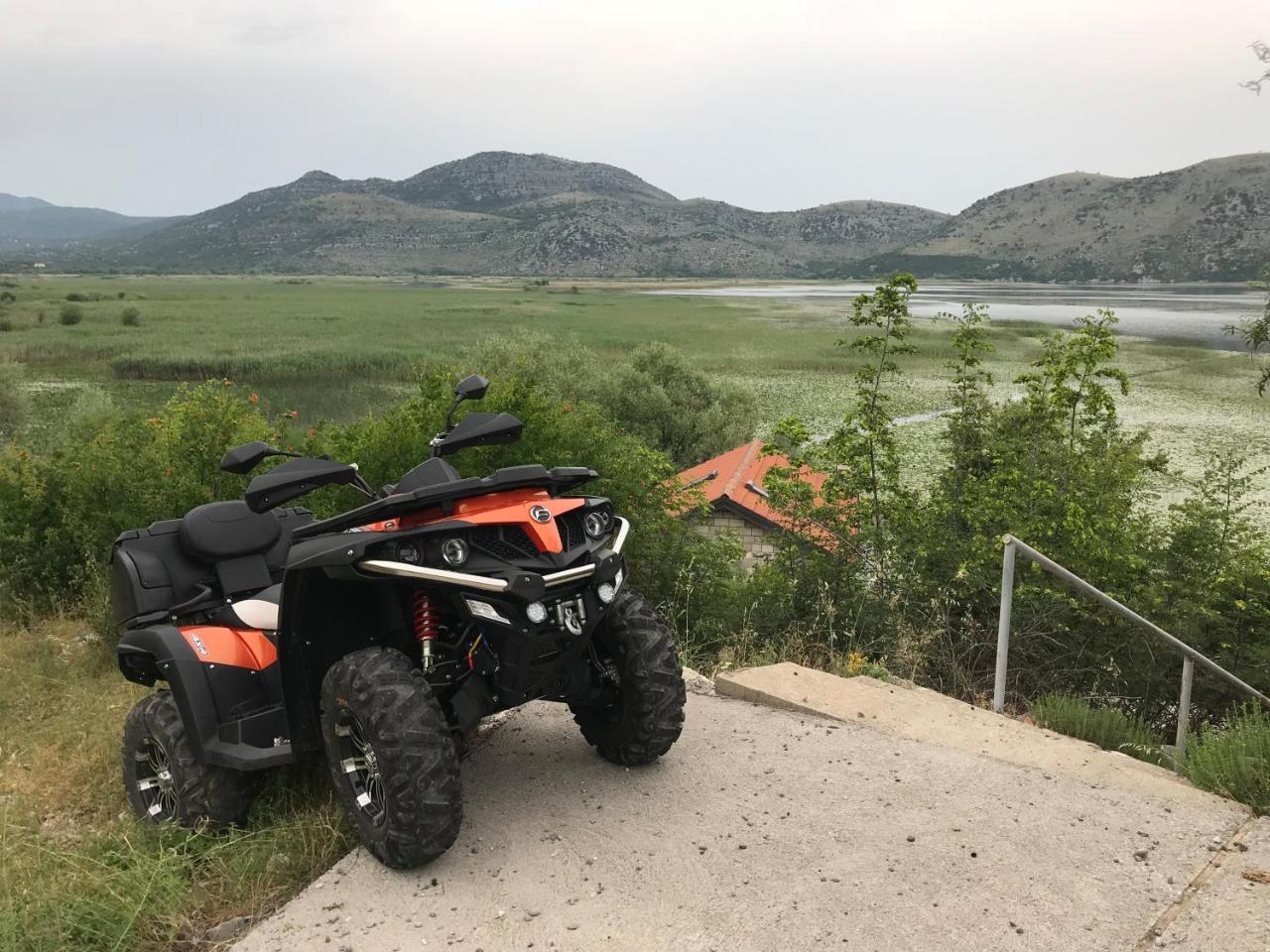 Holiday Home Haustor With Skadar Lake View Podgorica Esterno foto